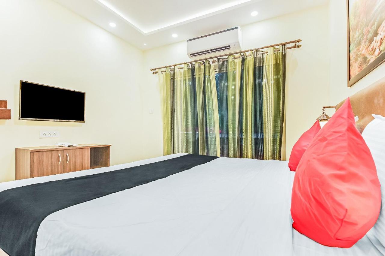 Capital O 64180 Adam'S Beach Resort Baga Extérieur photo